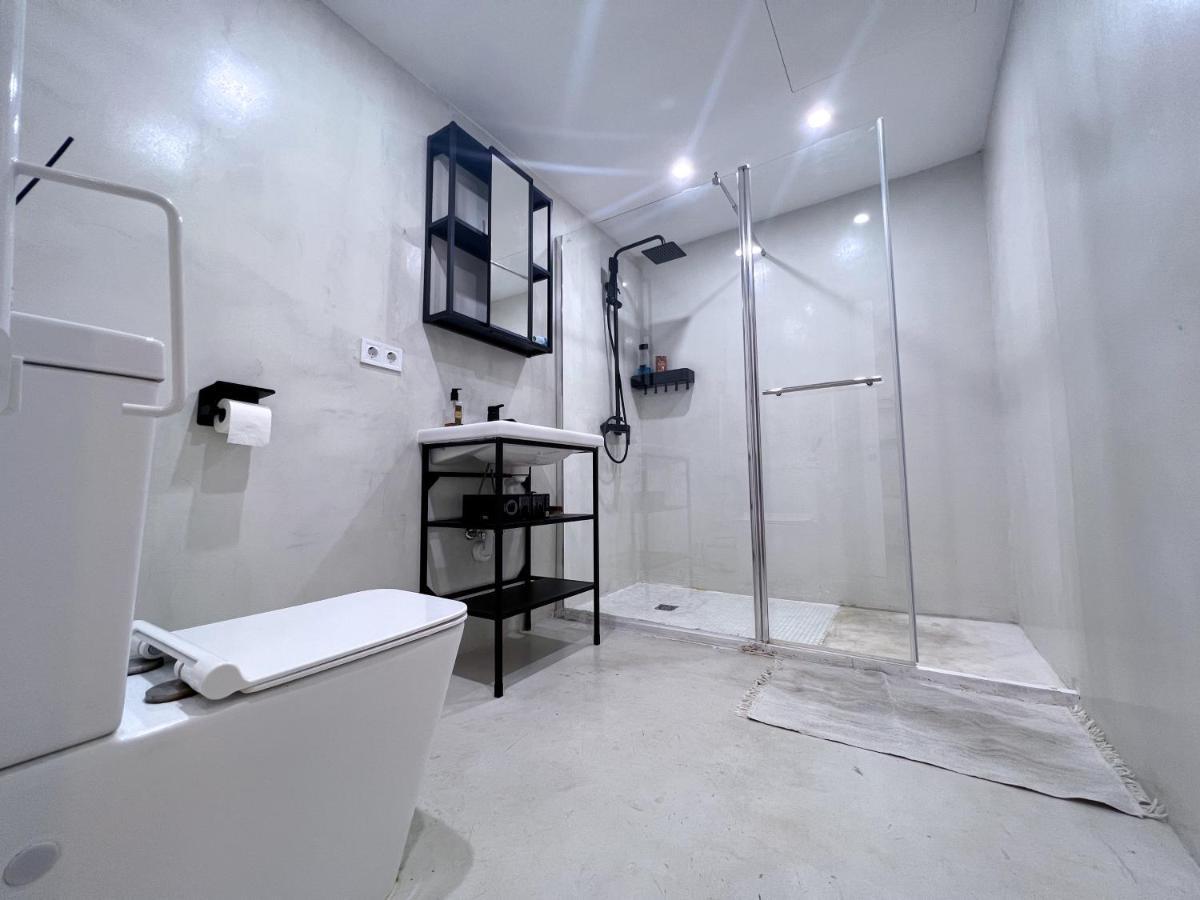 Hug Hotel2022 El Carrer del Canonge Buitenkant foto