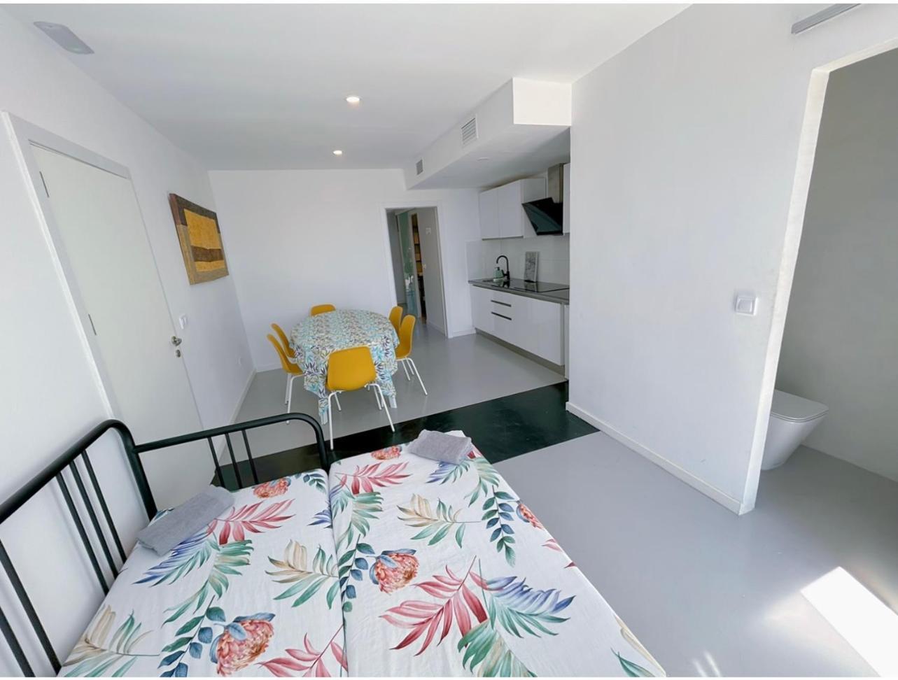Hug Hotel2022 El Carrer del Canonge Buitenkant foto
